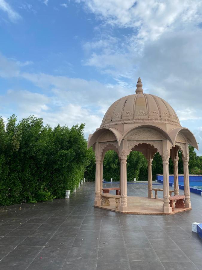 City The Village Beach Resort Laeja Bagian luar foto