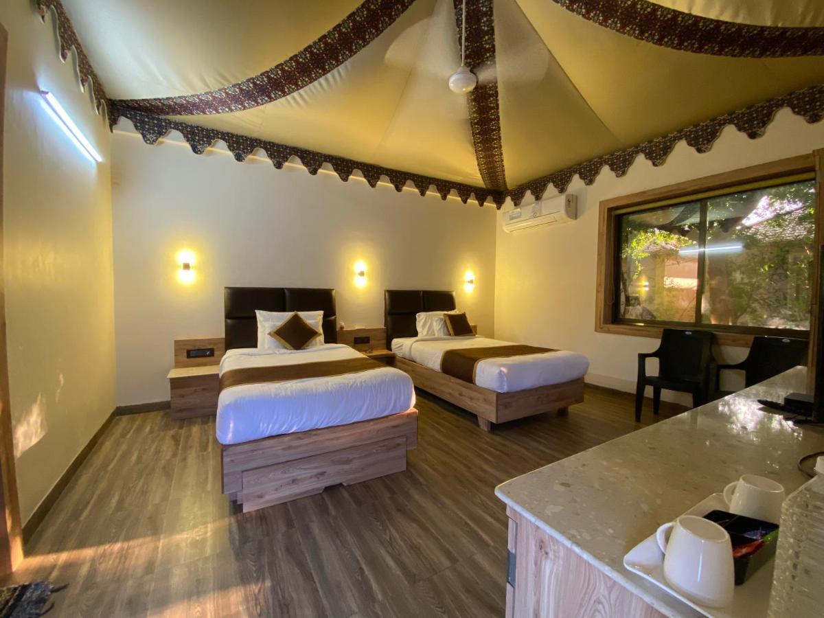 City The Village Beach Resort Laeja Bagian luar foto